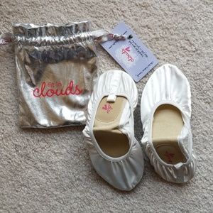 Foldable flats, white